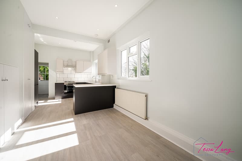 Photo 7 of 18, Muswell Hill Road