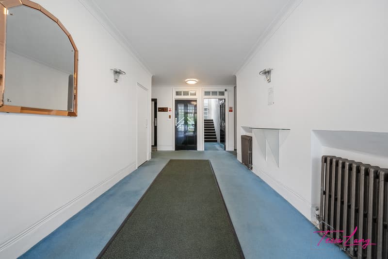Photo 10 of 12, Haverstock Hill
