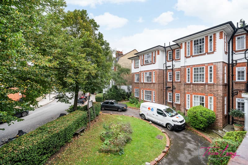 Photo 12 of 12, Howitt Close