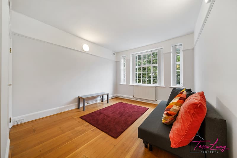 Photo 5 of 12, Howitt Close