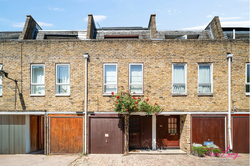 Photo 5 of 19, Elizabeth Mews