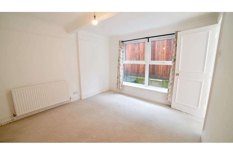 Photo 11 of 12, Cotleigh Road