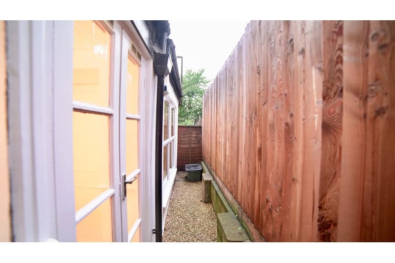 Photo 12 of 12, Cotleigh Road
