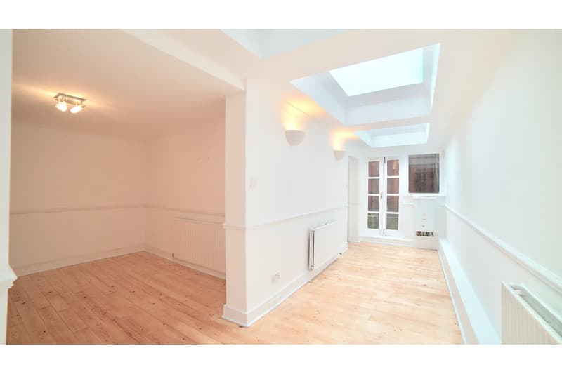 Photo 8 of 12, Cotleigh Road