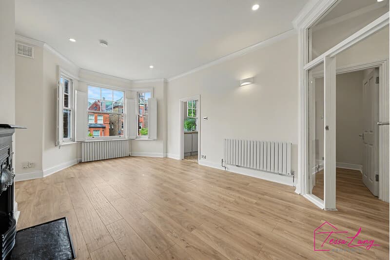 Photo 2 of 12, Goldhurst Terrace